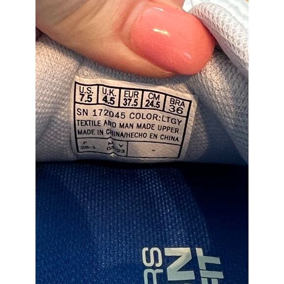 7.5 M Skechers Go Run Ride 10 Light Grey 172045/LTGY Women's NWOB - Picture 10 of 11